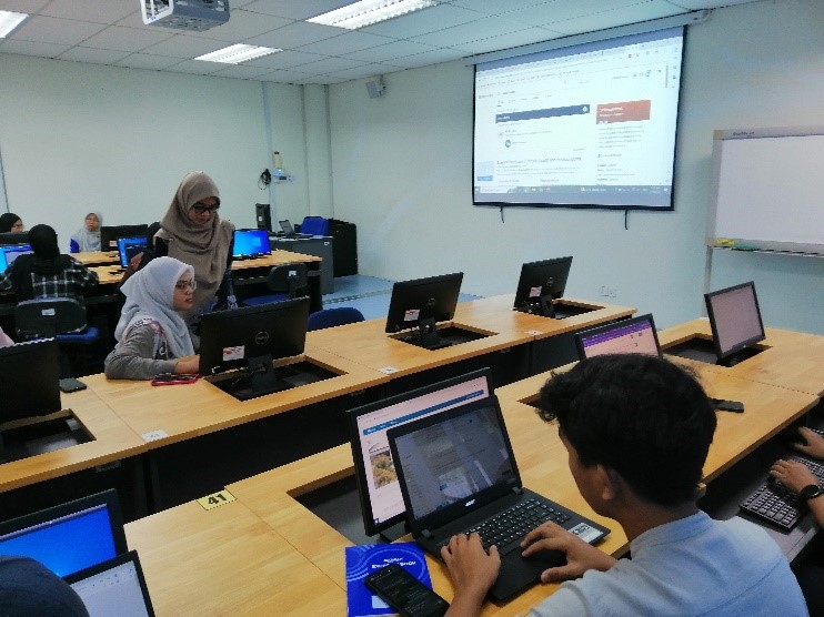 User Education Class: Search Strategies And The Basics Of Using Mendeley With Undergraduates from the Faculty of Science and Industry Technology (FSTI) on 5 and 11 April 2023